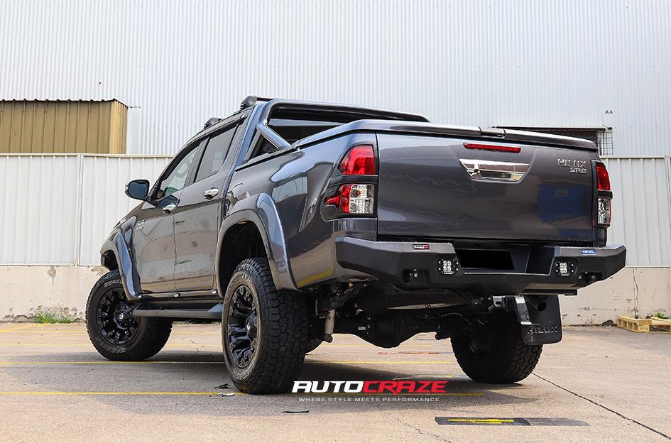 TOYOTA HILUX N80 4WD VAPOR MATTE BLACK